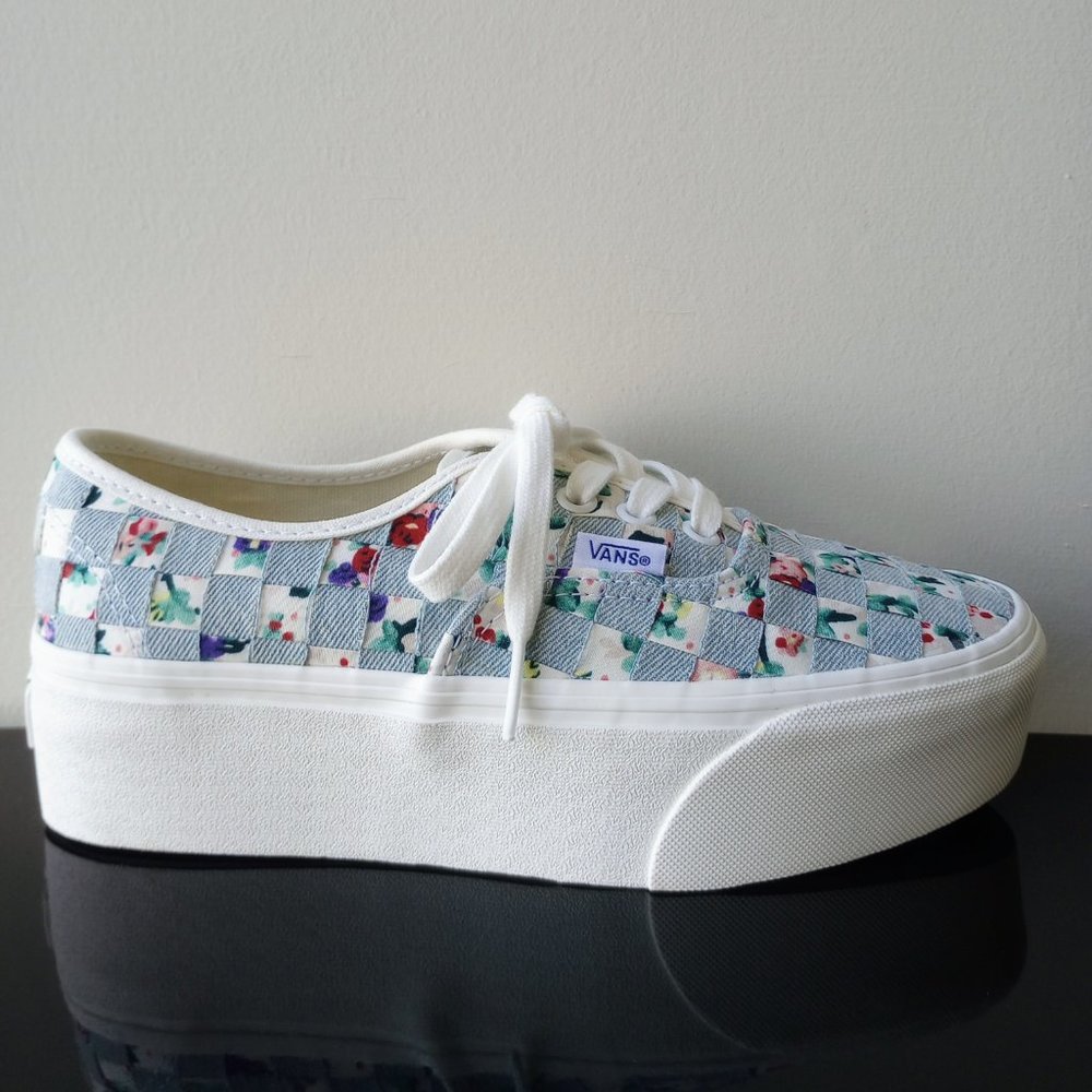 Vans Women's Authentic Stacked Platform Sneaker in Beautiful Floral / Multi